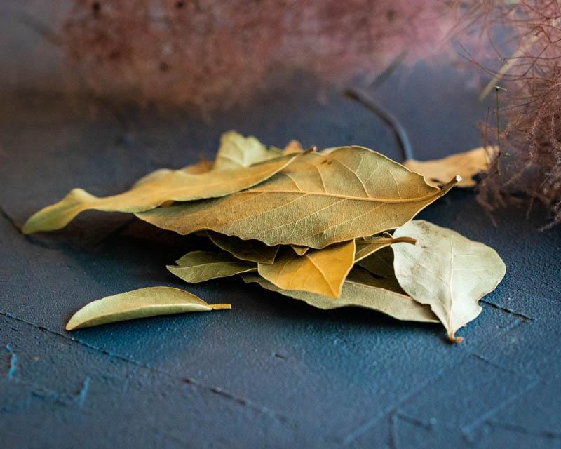 Organic bay leaves Organic bay leaves