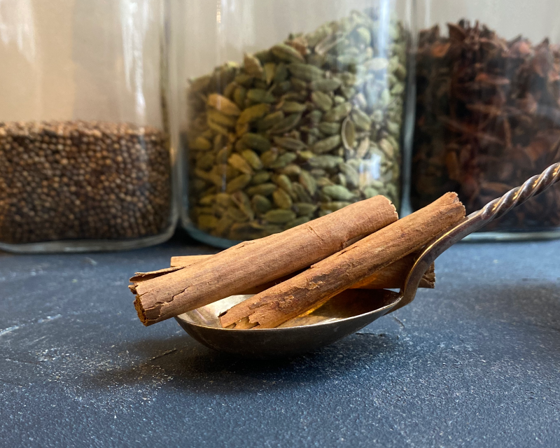 Organic Ceylon cinnamon sticks Organic Ceylon cinnamon sticks