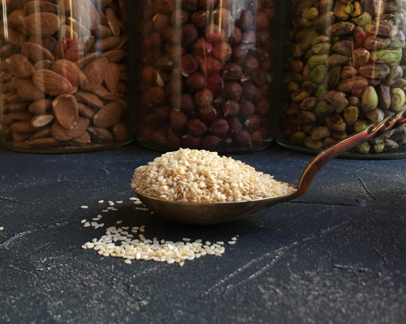 Organic hulled sesame seeds Organic hulled sesame seeds