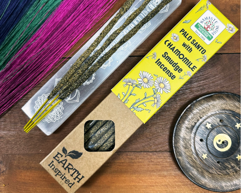 Incense Palo Santo with Chamomile, Earth Inspired 9 pcs. Palo Santo incense with Chamomile, Earth Inspired 30 g. - Image 1