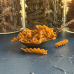 Органическая паста из красной чечевицы FUSILLI с морским салатом